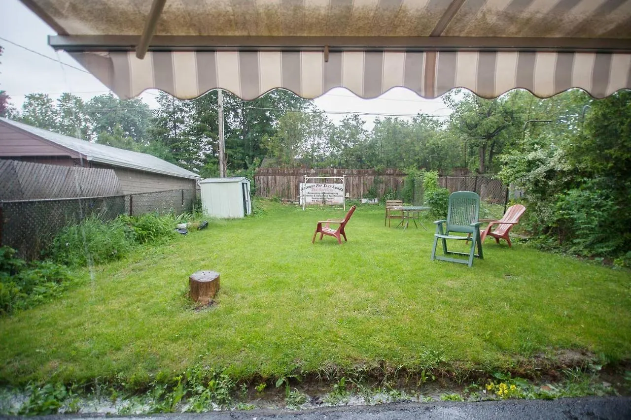 Freeda'S Place Toronto Canada